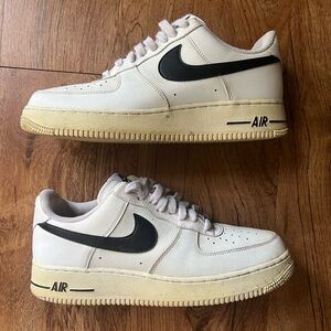 Nike Air Force 1 Low Men’s Size 9